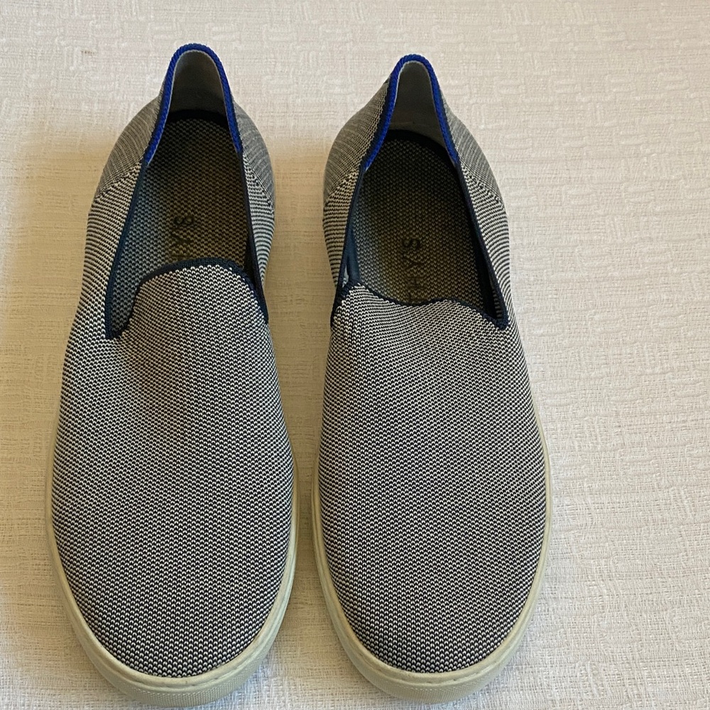 ROTHY’S  Blue & White Knit Slip-On Loafers with Blue Trim